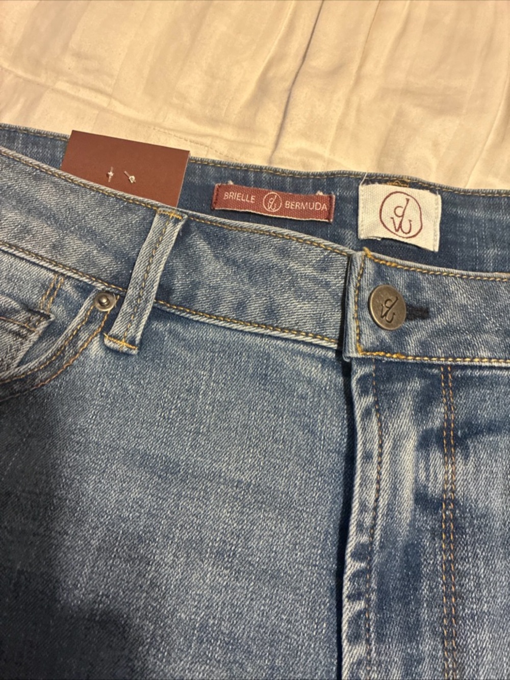 Driftwood ladies Brielle Bermuda shorts embroidered - Picture 4 of 6